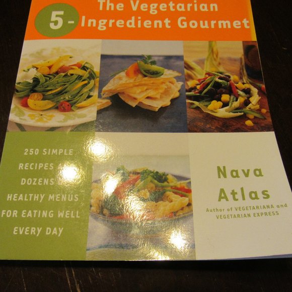 🥕🥦 Wonderful Vintage "Vegetarian 5-Ingredient Gourmet"  Cookbook - Picture 1 of 13